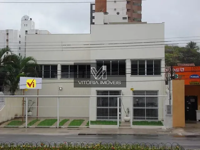 Loja à venda ou para alugar, no bairro BENTO FERREIRA em Vitoria