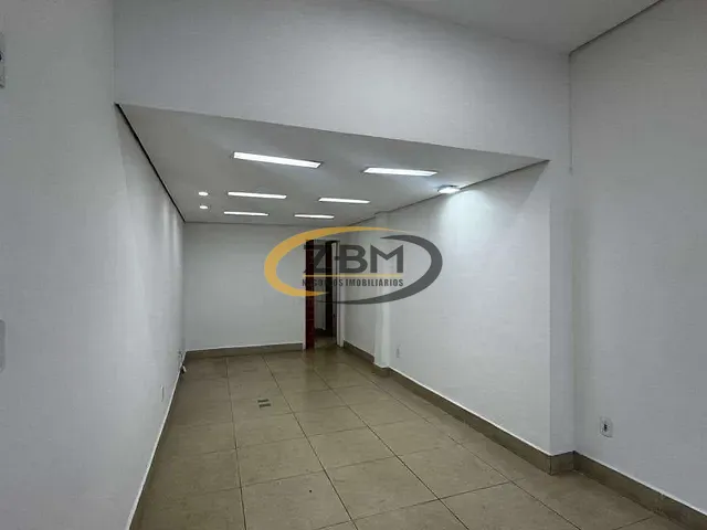 Loja com 70m², para alugar, no bairro Centro em Londrina