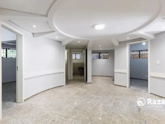 Comercial para alugar, no bairro Portão em Curitiba