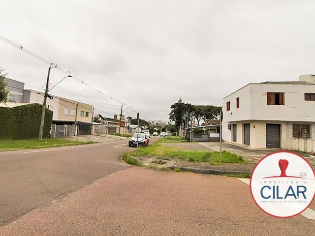 Comercial 3 quartos e 3 banheiros, à venda, no bairro Parolin em Curitiba