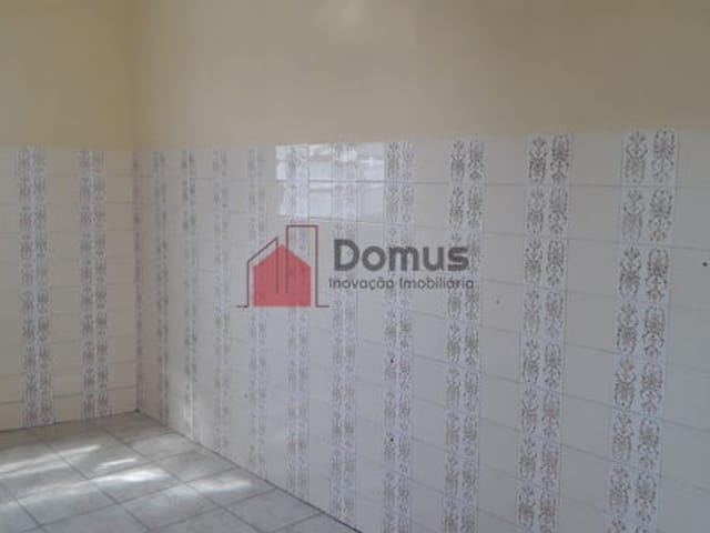 Comercial com 300m², à venda, no bairro Maria Áurea em Pindamonhangaba