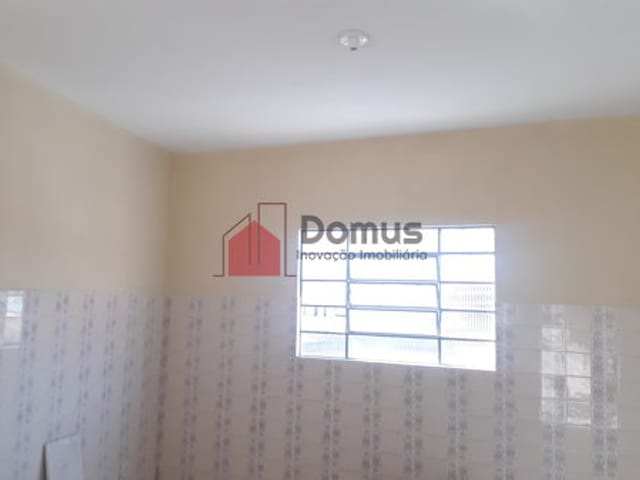 Comercial com 300m², à venda, no bairro Maria Áurea em Pindamonhangaba
