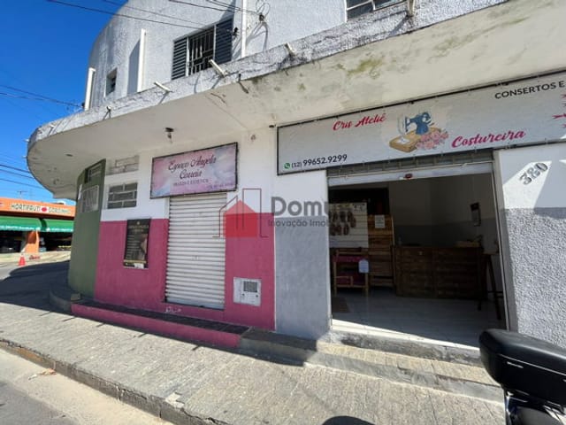 Comercial com 300m², à venda, no bairro Maria Áurea em Pindamonhangaba