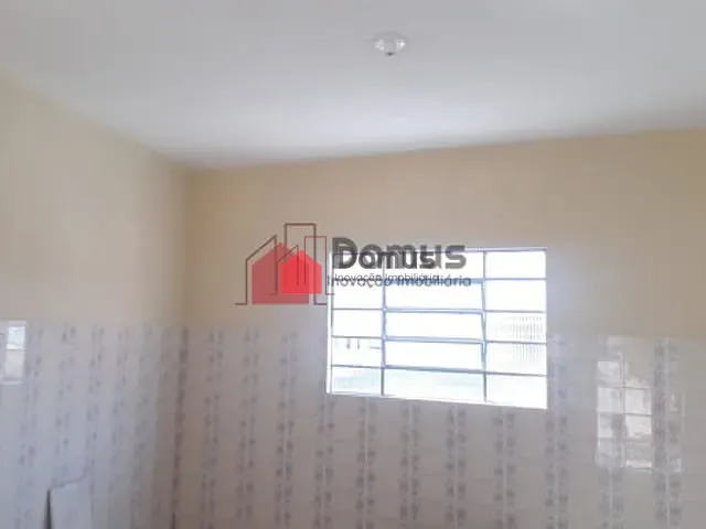 Comercial com 300m², à venda, no bairro Maria Áurea em Pindamonhangaba