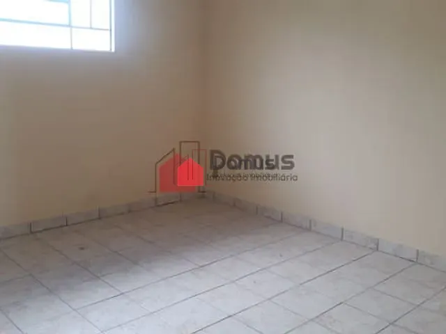 Comercial com 300m², à venda, no bairro Maria Áurea em Pindamonhangaba
