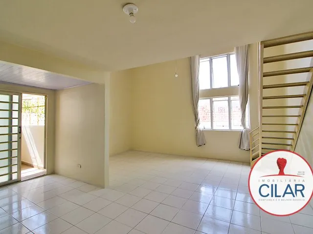 Comercial à venda, no bairro Centro em Curitiba
