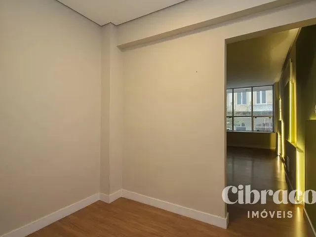 Comercial para alugar, no bairro Centro em Curitiba