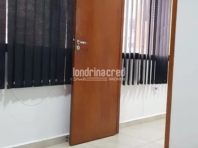 Sala com 70m², à venda, no bairro Centro em Londrina