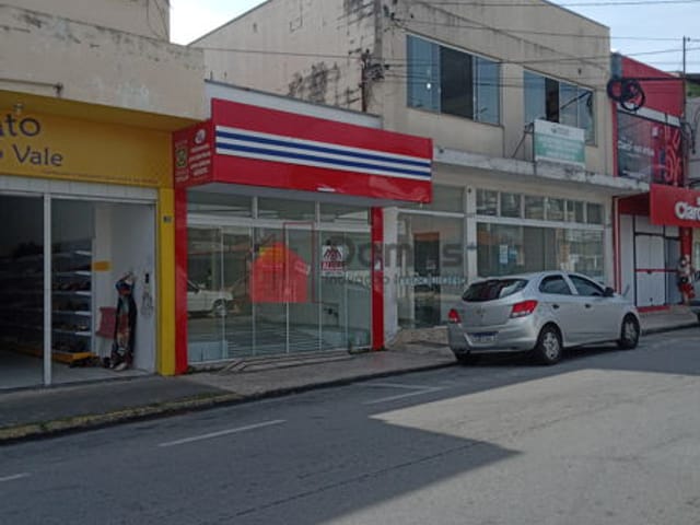 Loja para alugar, no bairro Centro em Pindamonhangaba