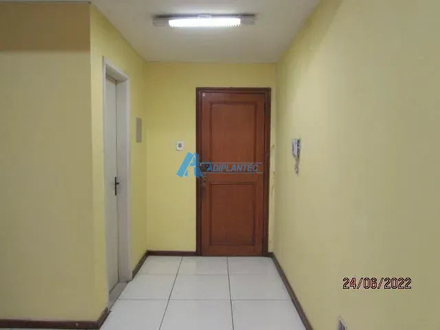 Conjunto comercial para alugar, no bairro Penha Circular em Rio de Janeiro