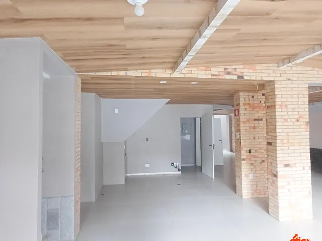 Comercial para alugar, no bairro NAZARE em Belém