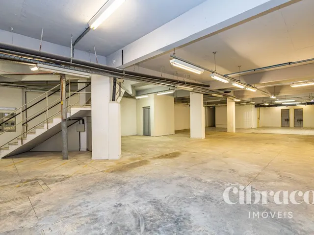 Comercial para alugar, no bairro Rebouças em Curitiba