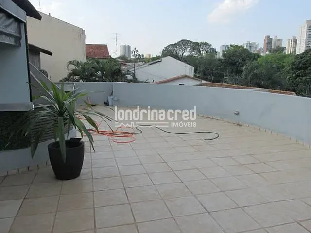 Prédio com 497m², à venda, no bairro Quebec em Londrina