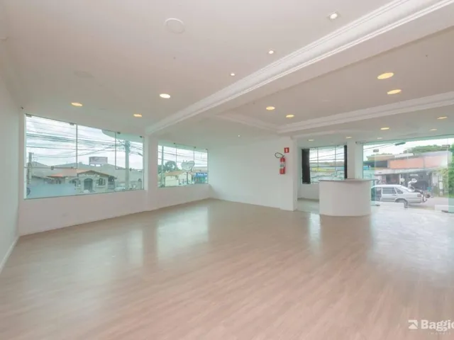 Comercial à venda, no bairro Santa Felicidade em Curitiba