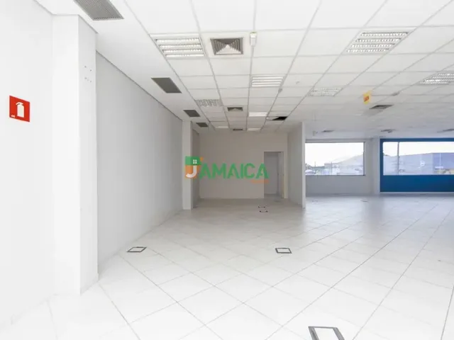 Comercial com 519m², para alugar, no bairro BORDA DO CAMPO em São José Dos Pinhais