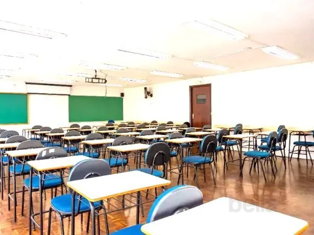 Comercial à venda, no bairro Centro em Curitiba