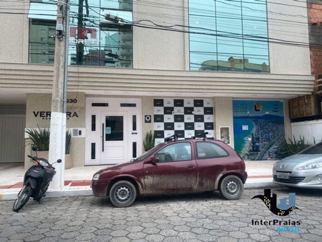 Comercial com 83m², à venda, no bairro Meia Praia em Itapema