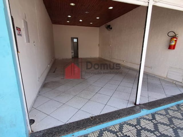 Comercial com 45m², para alugar, no bairro Centro em Pindamonhangaba