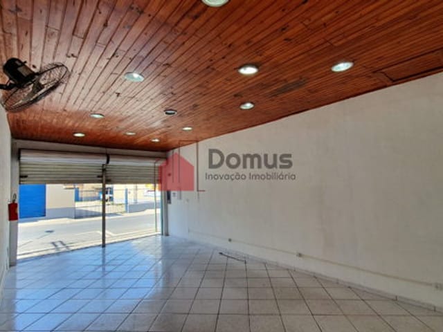 Comercial com 45m², para alugar, no bairro Centro em Pindamonhangaba