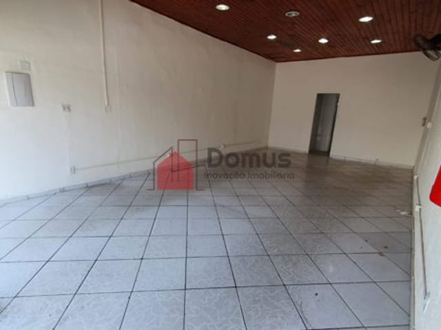 Comercial com 45m², para alugar, no bairro Centro em Pindamonhangaba