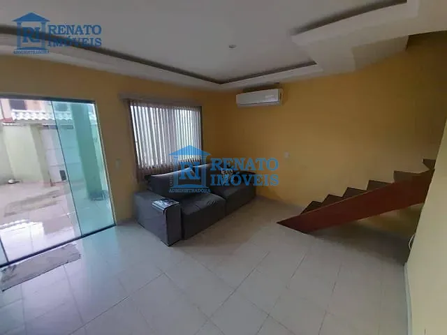 Casa 4 quartos e 4 banheiros, à venda, no bairro Centro em Maricá