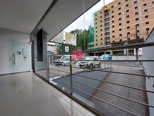 Loja para alugar, no bairro Centro em Blumenau