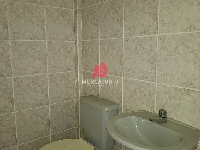 Sala para alugar, no bairro Centro em Blumenau