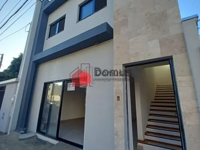 Sala para alugar, no bairro São Benedito em Pindamonhangaba
