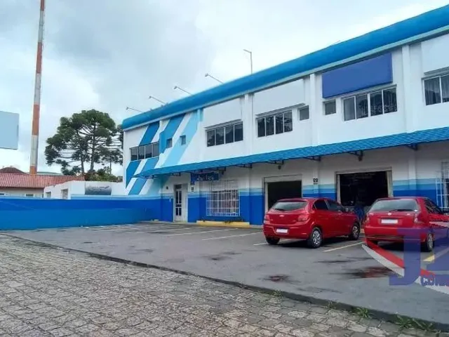 Comercial à venda, no bairro São Lourenço em Curitiba