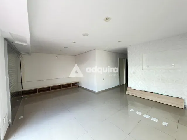 Casa para alugar, no bairro Centro em Ponta Grossa