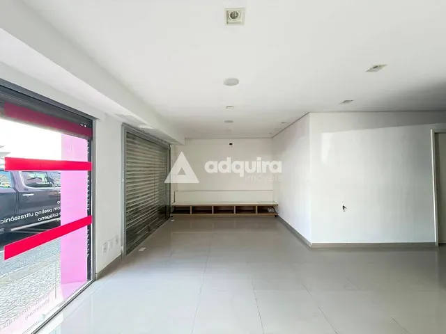 Casa para alugar, no bairro Centro em Ponta Grossa