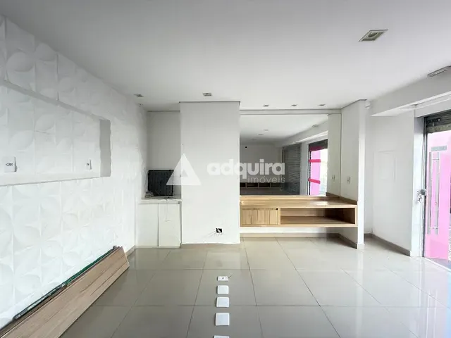 Casa para alugar, no bairro Centro em Ponta Grossa