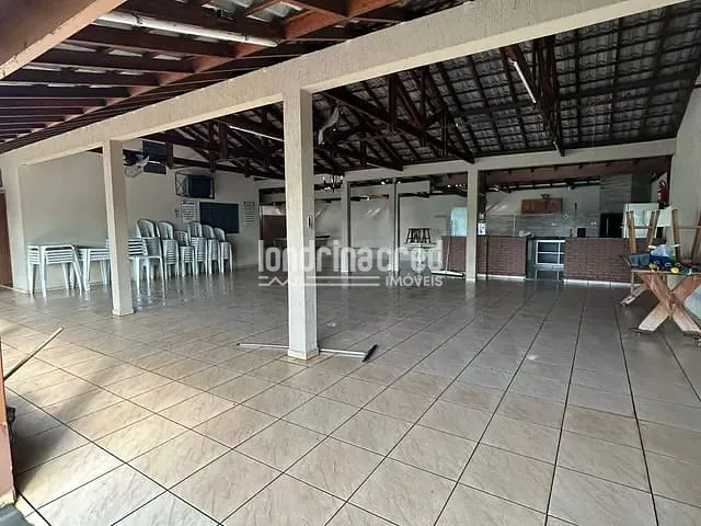Comercial com 450m², à venda, no bairro Colúmbia em Londrina