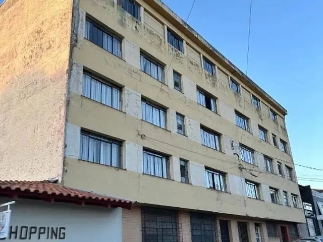 Comercial à venda, no bairro Centro Histórico em Lapa