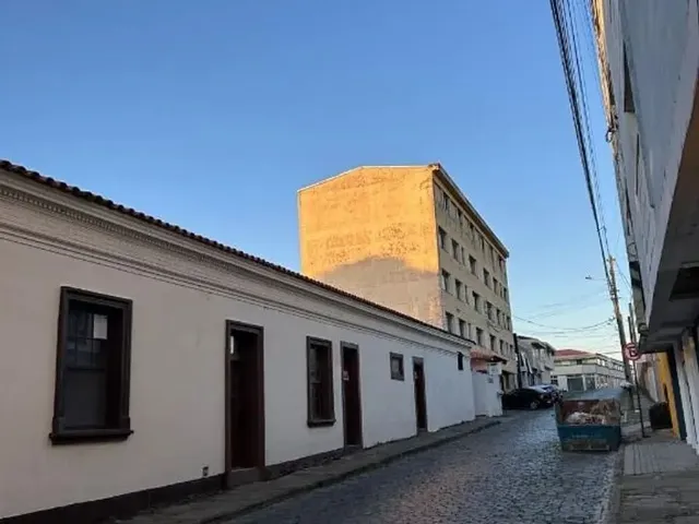 Comercial à venda, no bairro Centro Histórico em Lapa