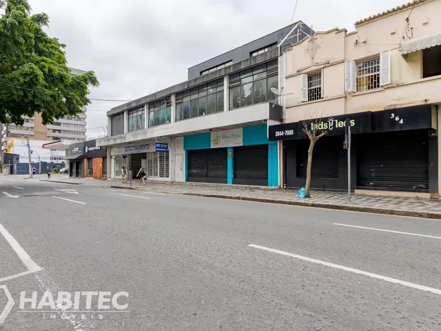 Comercial com 683m², à venda, no bairro Centro em Curitiba