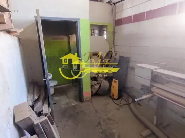 Conjunto comercial com 411m² 4 quartos e 3 banheiros, à venda, no bairro Jardim Yeda em Campinas
