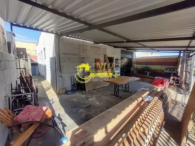 Conjunto comercial com 411m² 4 quartos e 3 banheiros, à venda, no bairro Jardim Yeda em Campinas