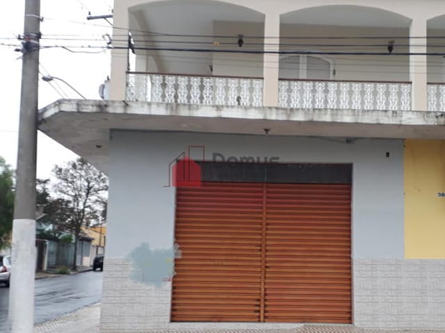 Comercial para alugar, no bairro Santana em Pindamonhangaba