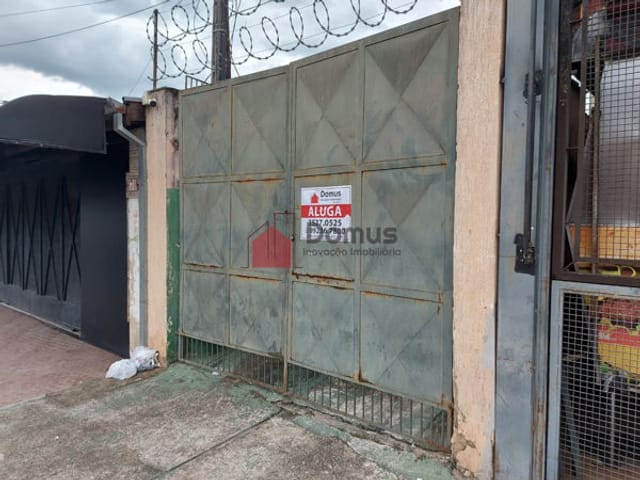 Comercial com 250m², para alugar, no bairro Centro em Pindamonhangaba