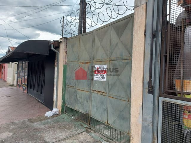 Comercial com 250m², para alugar, no bairro Centro em Pindamonhangaba