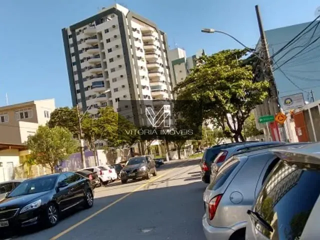 Casa com 400m², para alugar, no bairro BENTO FERREIRA em Vitoria