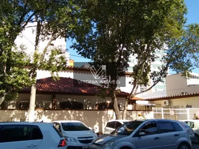 Casa com 400m², para alugar, no bairro BENTO FERREIRA em Vitoria