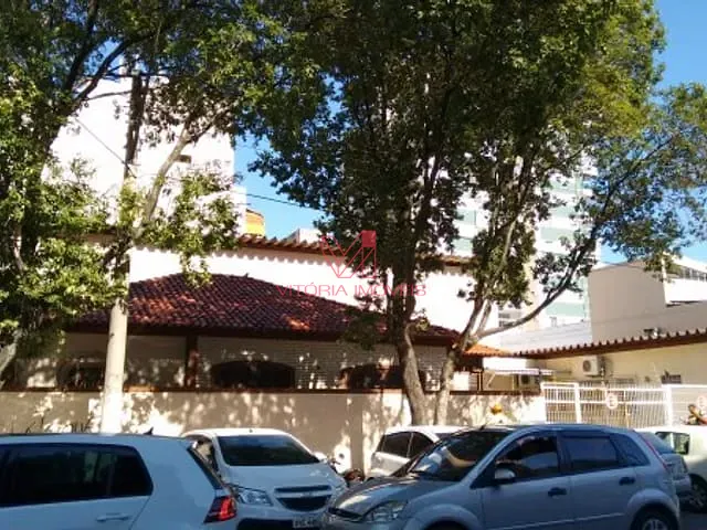 Casa com 400m², para alugar, no bairro BENTO FERREIRA em Vitoria