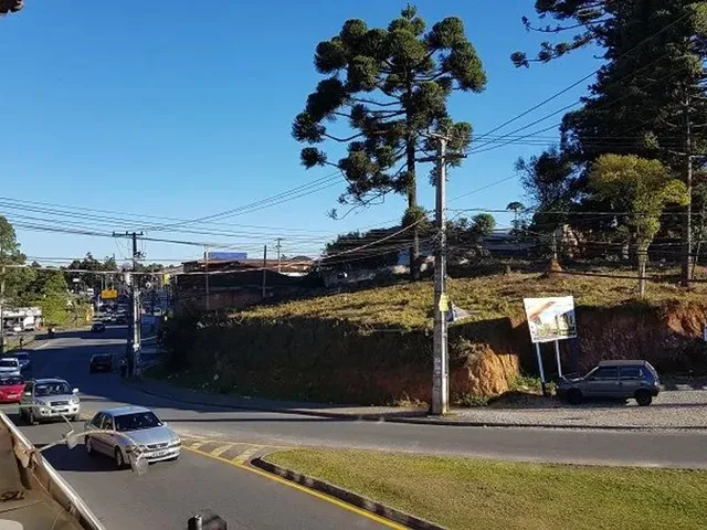Comercial com 360m², à venda, no bairro Vila Formosa em Almirante Tamandaré
