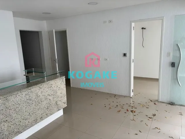 Comercial com 360m², à venda ou para alugar, no bairro Vila Adyana em São José Dos Campos