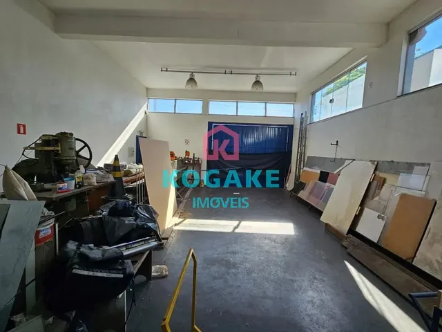 Comercial com 250m², à venda ou para alugar, no bairro Bosque dos Eucaliptos em São José Dos Campos