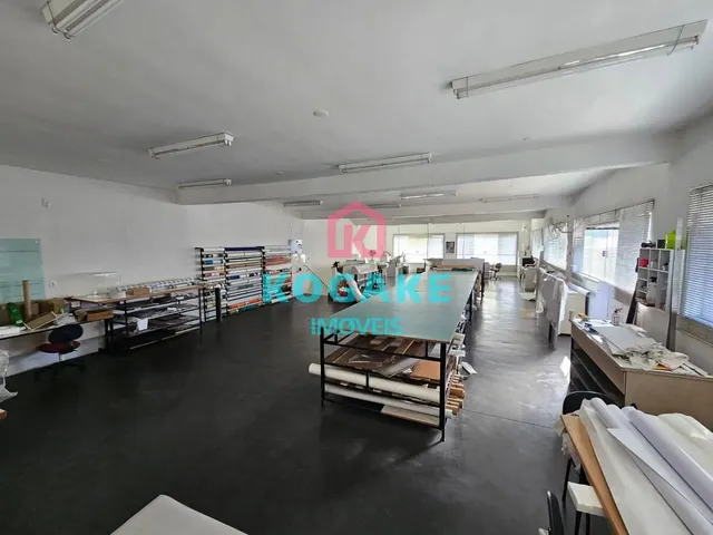 Comercial com 250m², à venda ou para alugar, no bairro Bosque dos Eucaliptos em São José Dos Campos