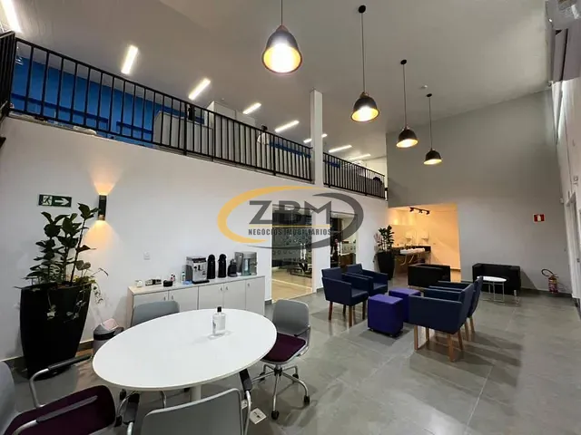 Prédio com 445m², à venda, no bairro Vila Ipiranga em Londrina