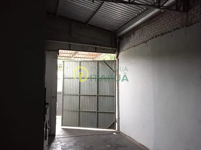 Galpão / Barracão com 250m², para alugar, no bairro Waldemar Hauer em Londrina